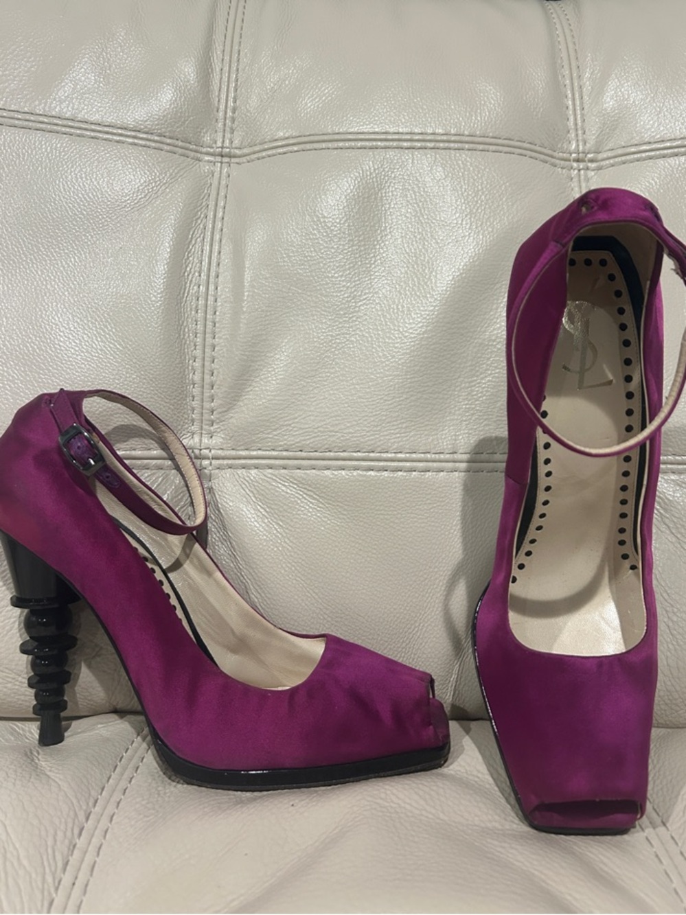 YSL Yves Saint Laurent Peep Toe Pumps size 39 9 US Rare Silk Satin Mirabou toe
